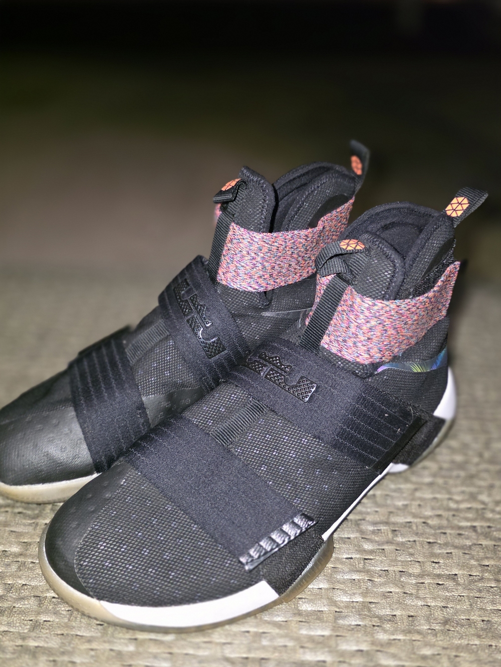 Nike LeBron Soldier 10 'Iridescent' Sz. 11